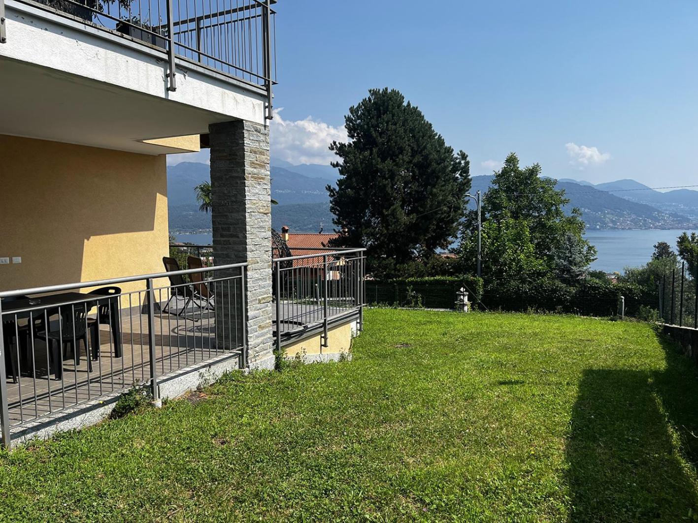 Magicview Baveno Apartment With Garden And Lake View Eksteriør bilde